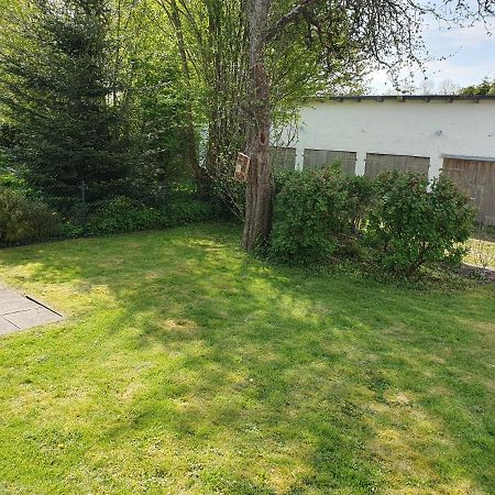 Charmante Haushaelfte Mit Garten Und Terrasse Flensbourg Extérieur photo